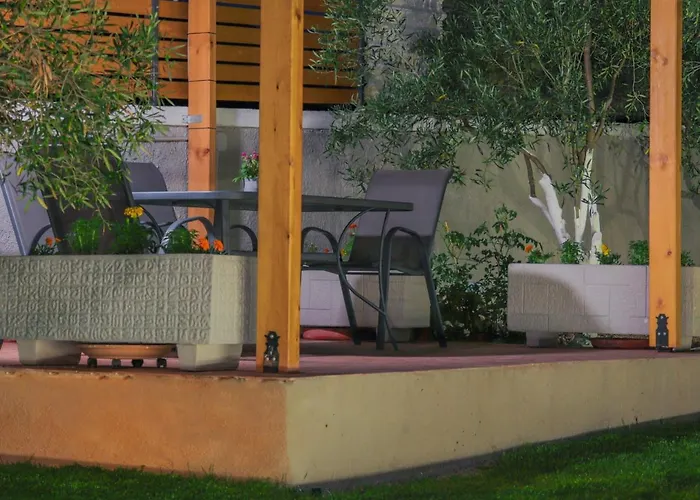 Spitakia-Cozy & Comfy Apartments 10Minutes From The Airport