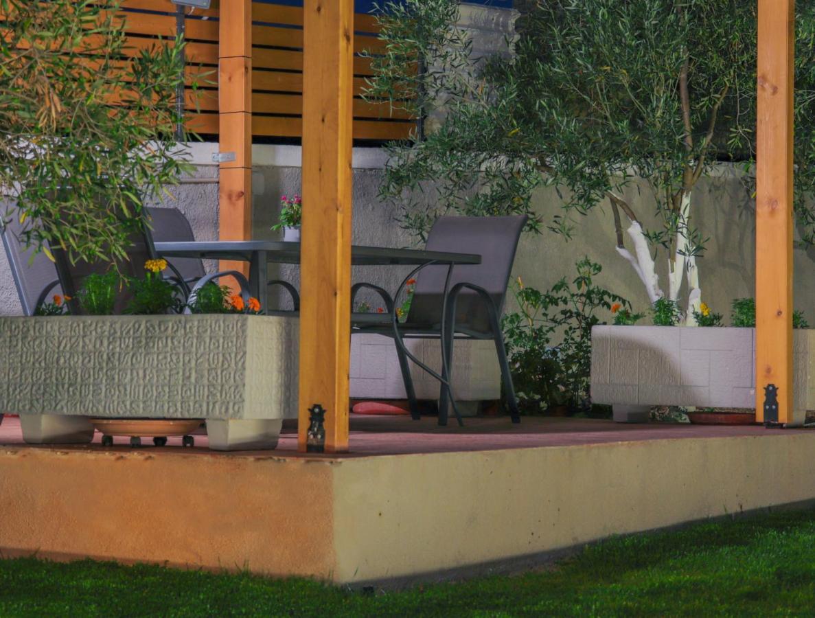 Spitakia-cozy & Comfy 10minutes From The Airport Апартаменты *